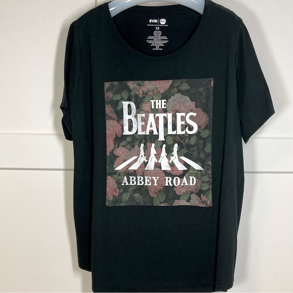 Beatles Abbey Road Short Sleeve Graphic Tee Black